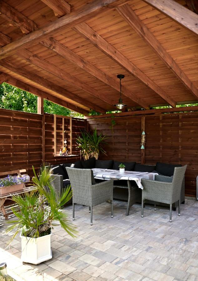 Villa Terrazza Balatongyorok Ngoại thất bức ảnh