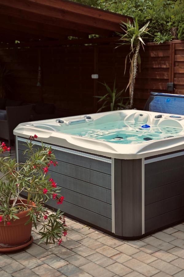 Villa Terrazza Balatongyorok Ngoại thất bức ảnh