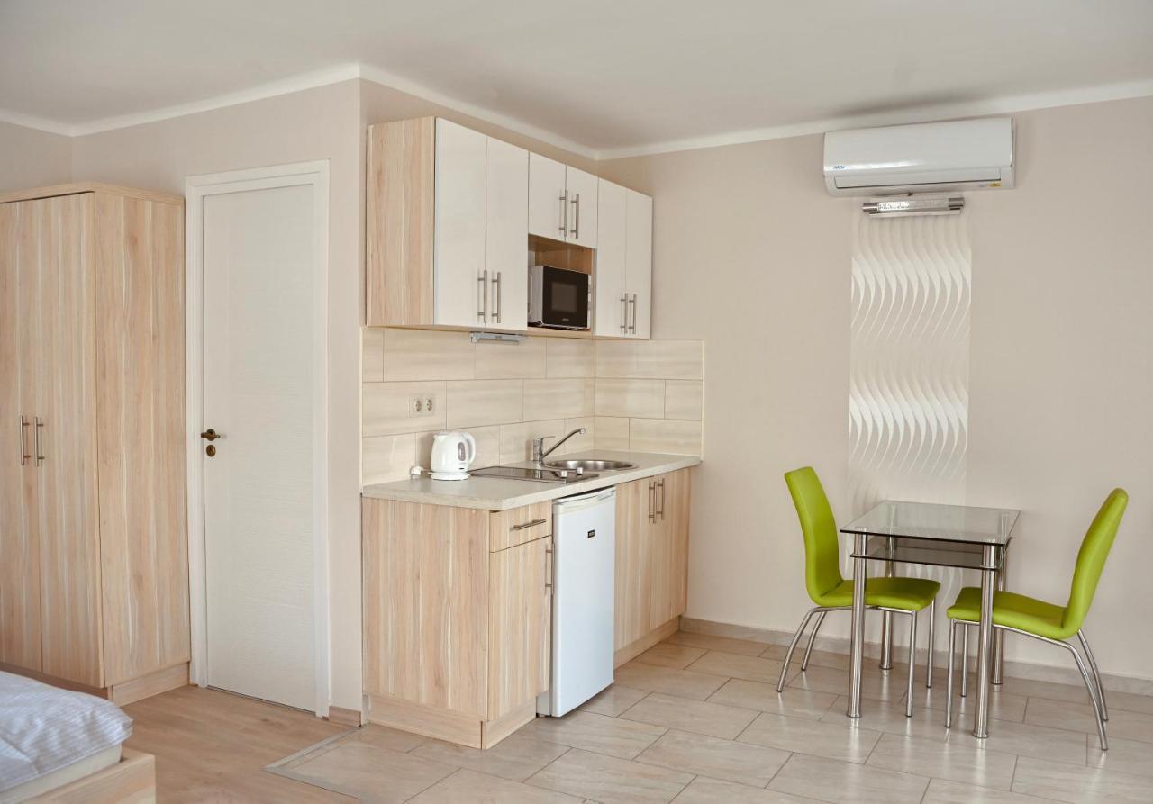 Villa Terrazza Balatongyorok Ngoại thất bức ảnh