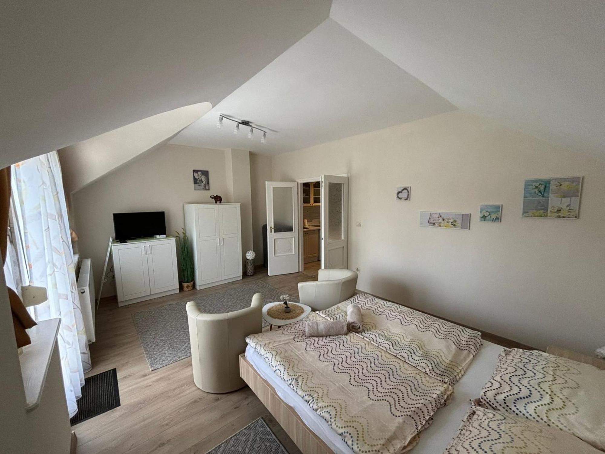 Villa Terrazza Balatongyorok Ngoại thất bức ảnh