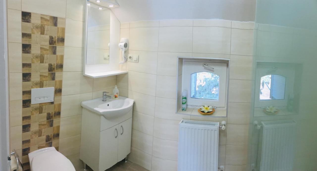 Villa Terrazza Balatongyorok Ngoại thất bức ảnh